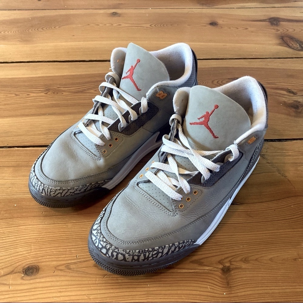 Jordan 3 Retro ‘Cool Grey’ (size 11)